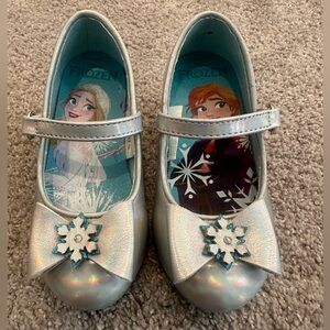 Kids Silver Frozen Shoes with Bow